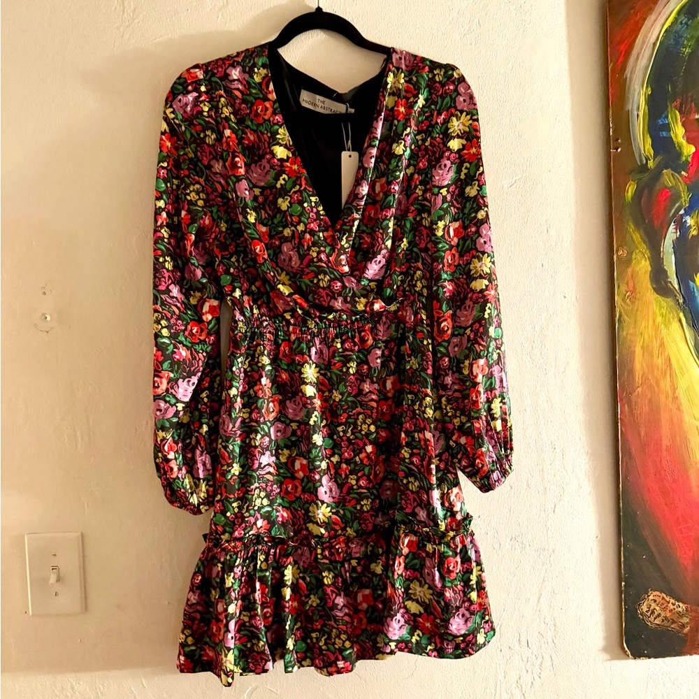 NWT🌸💋The Modern Abstract, floral mini Spring Dress, Medium